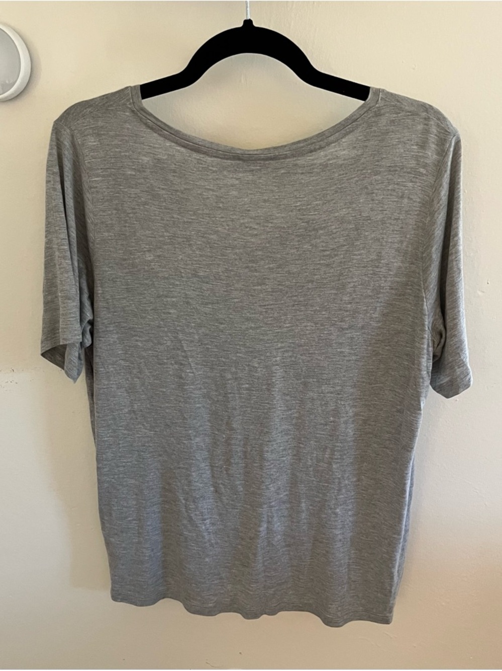 H&M Lightweight V-Neck Women's Tee - Gray - Picture 2 of 3